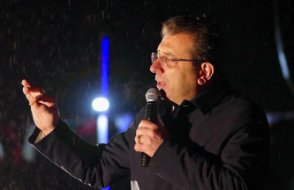 İmamoğlu: Çektirilen zulmün tek sebebi koltuğunu kaybetme korkusu