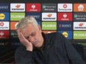 Basın toplantısında şaşırtan görüntü: Soru uzayınca Mourinho uyudu