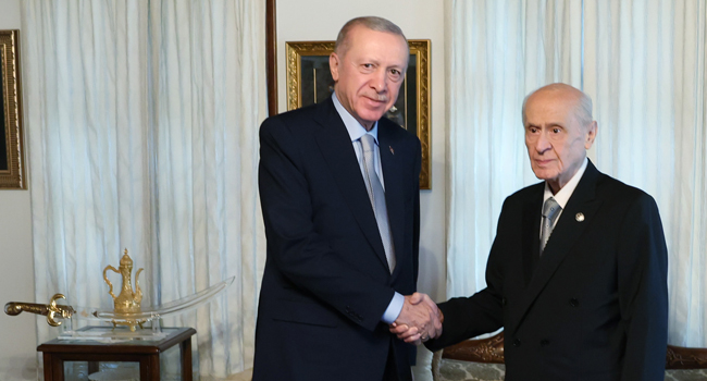 Yandaş gazetenin iddiası: Sürpriz görüşmede Erdoğan'ın adaylığı da konuşuldu