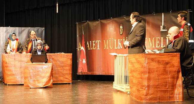 'Sandalyedeki Emanet'in ilk gösterimi yapıldı