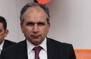 AKP’li vekil İsmail Güneş: 'Halka döviz satışı yasaklansın'