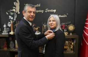 AKP'li Fuat Oktay'ın eski eşi CHP'ye katıldı