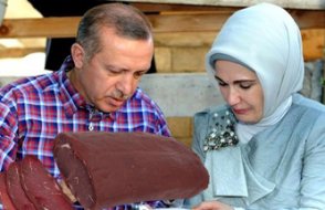 Parası vatandaşın cebinden çıkmış: Erdoğan’a 466 bin liralık hediye pastırma