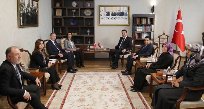 DEM Parti'nin siyasi parti temasları başladı: 'Meclis'te komisyon kurulsun' önerisi