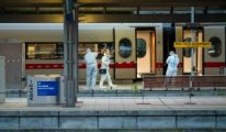 Hamburg’da tren istasyonunda bıçaklı saldırı: 12 yaralı