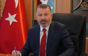 Rektörün aylık gelirine inanamayacaksınız: Maaşı çerez parası kalır!