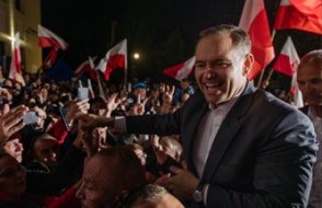 Polonya'da Cumhurbaşkanlığı seçimini sağ muhafazakar Nawrocki kazandı