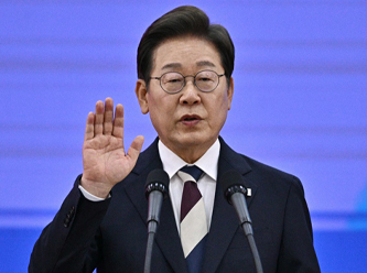 Güney Kore'de yeni dönem başladı