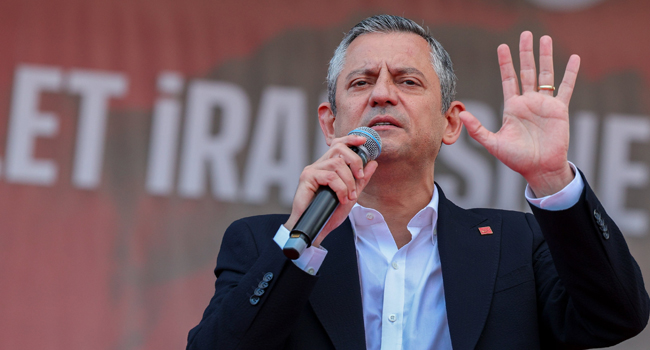 Özgür Özel'e bir soruşturma daha!