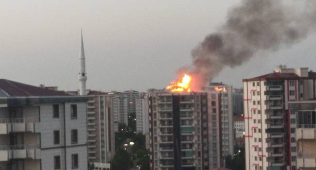 Diyarbakır’da korkunç yangın! 13 katlı apartmanda 3 can kaybı