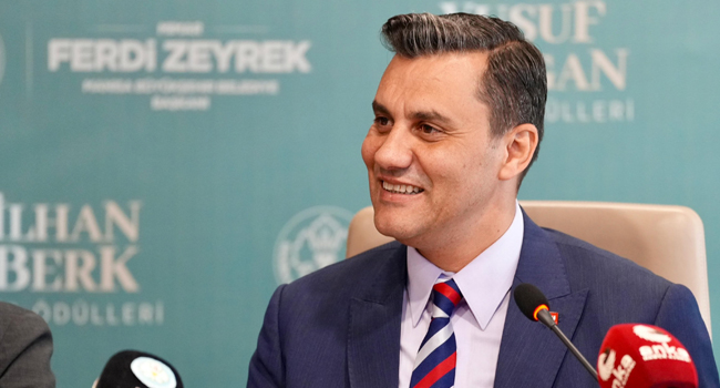 Yoğun bakımda uyutuluyor