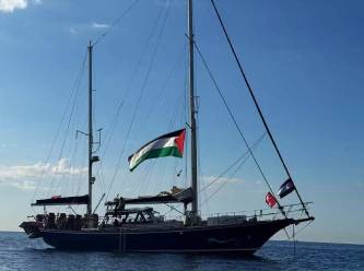 İsrail el koyduğu Madleen'deki aktivistleri sınır dışı edecek