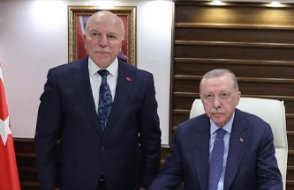 AKP'li başkan bakanlık bürokratları için rüşvet ihbarı yaptı ama...