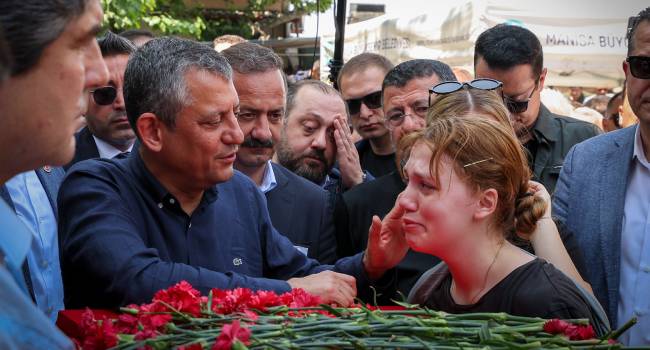 Ferdi Zeyrek'in kızı Nehir Zeyrek'ten suç duyurusu!