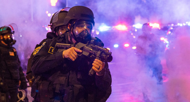 ABD’de protestolar Teksas’a uzandı! 7 bin asker görevlendirildi