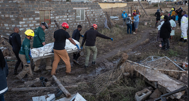 Güney Afrika’da sel felaketi: Ölü sayısı 90’a yükseldi