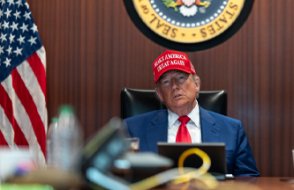 Trump, ABD'nin İran saldırısını böyle izledi