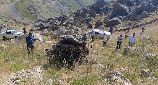 Batman'da feci kaza! Bilirkişileri taşıyan araç şarampole uçtu: 5 ölü