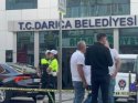 Belediye binasında dehşet! Zabıta intihar etti, belediye başkanı vuruldu