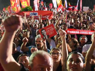 Cumhuriyet tarihinde ilk: CHP'li 17 belediyeye operasyon; 12 belediye başkanı tutuklu!