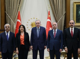 Erdoğan bir kez daha 'Üç parti süreci götürmekte kararlıyız' dedi
