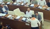Mecliste muhalefetten iktidara ayakkabı kutulu mesaj