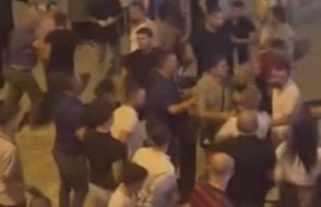 Hakim ve Polis kafedeki masa kavgasında birbirine girdi