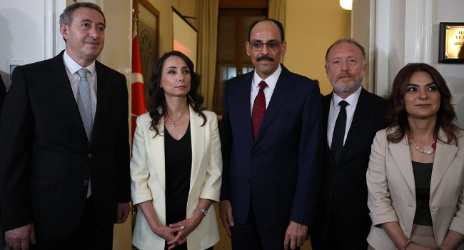 MİT Başkanı'ndan partilere süreç ziyareti