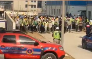 Akkuyu'da maaşlarını isteyen işçilere TOMA'lı coplu müdahele