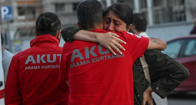 Yangınında hayatını kaybeden 10 kişinin cenazeleri Adli Tıp'a getirildi