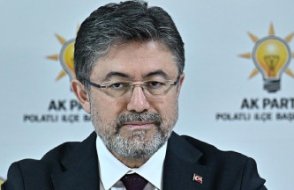 Bakan'dan 'pişkin' sitem!, cebinde uçak, arazöz yokmuş!