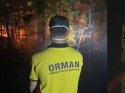 Bez maske ve tişörtle alevlerin ortasına atıldılar!...