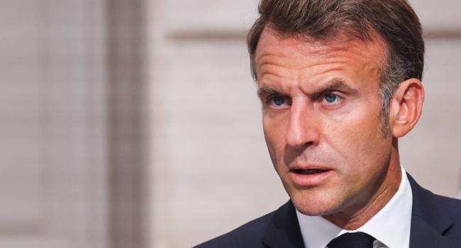 Macron'un Koltuğu tehlikede: Azli için dilekçe verildi