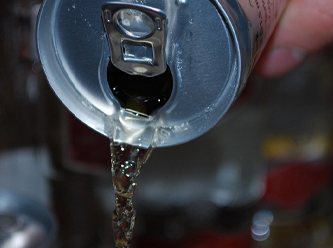 Dikkat! Enerji içecekleri intihara sürükleyebiliyor