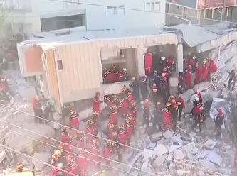 Gebze’de 7 katlı binanın çökmesi: Enkaz altında can veren 4 kişi toprağa verildi