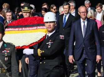 Merz, Saray’dan önce Anıtkabir’i ziyaret etti