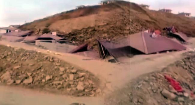 Depremzedeler için yapılan 10 ev çöktü!