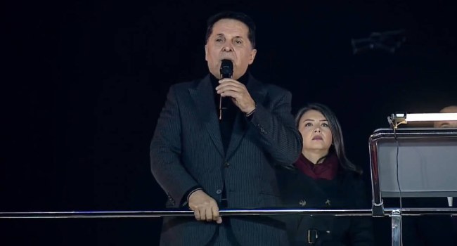 Dün tahliye oldu bugün miting yaptı: Ülkenin yarısını dışlamakla barışı nasıl getireceğiz?