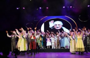 Zamanın İzleri” Gösterisi Chicago’da Büyük İlgi Gördü