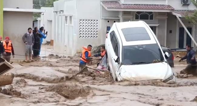 Endonezya'da felaket: Aşırı yağışlar sebebiyle 914 kişi hayatını kaybetti