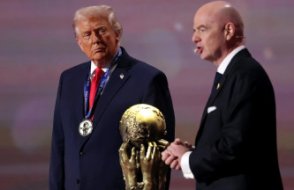 FİFA Trump'a barış ödülü verdi