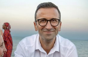 Almanya'da Erzurumlu aday başkente başkan seçildi