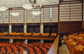 Bütçe maratonu başladı: AKP sıraları bom boş!