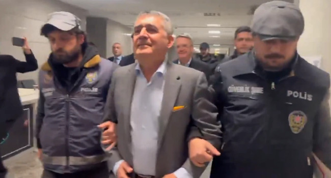 Patronlar klübü TÜSİAD başkanını seçecek: Ateşten kolduğa kim oturacak?