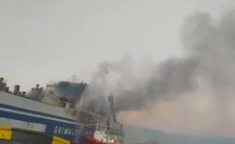 Yunanistan'daki feribot yangınında en az 8 kişi kayıp