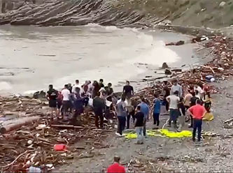 Karadeniz: Sel felaketinde denizden cesetler çıkıyor - Vimarsana News